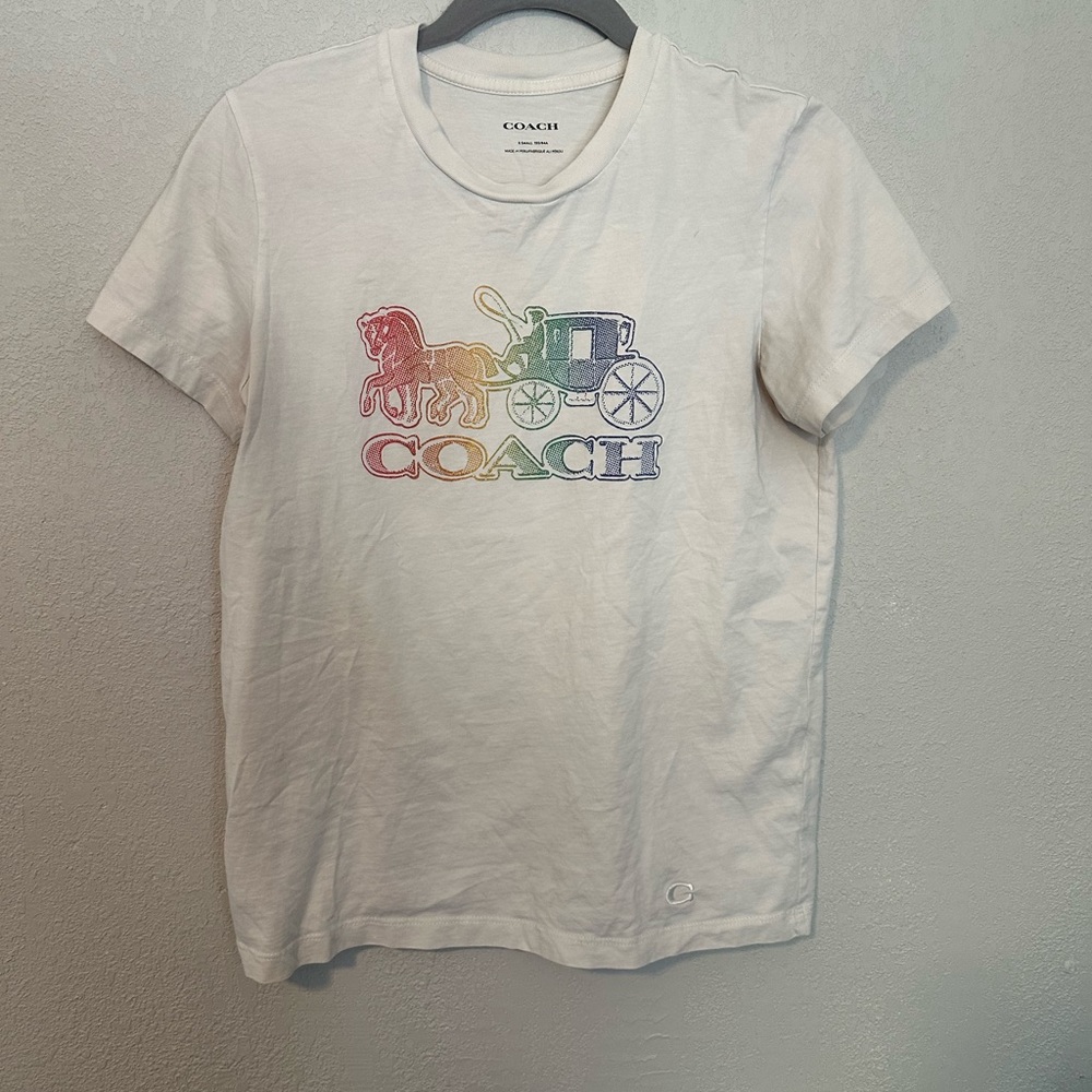 Coach rainbow horse and carriage t-shirt